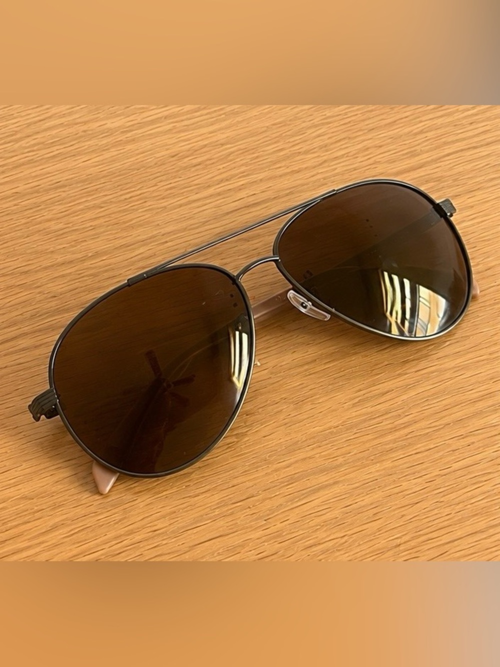 Ben Sherman Aviator Sunglasses - polarized Brown Lenses with Tan Temples